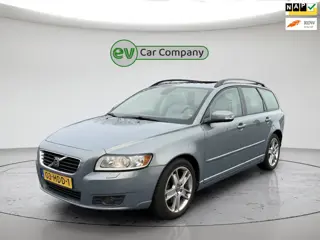 Volvo V50 2.0D Edition II | Schuif-/kanteldak | Trekhaak | Parkeersensoren | Leder | Lichtmetalen Ve