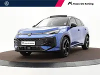Volkswagen T-Roc 1.5 eTsi R-Line First Edition 150 pk 7 versn. DSG · Achteruitrijcamera · Electrisch