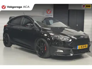 Ford Focus 2.0 ST // 250 PK // 122.000 km // CLIMA // NAVI // CARPLAY // PDC // CRUISE //