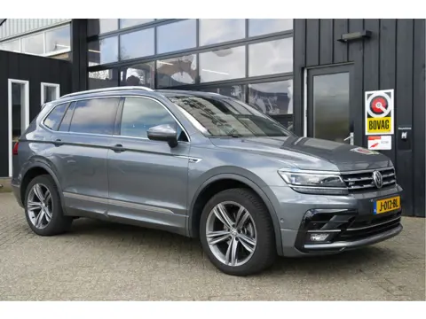 Volkswagen Tiguan Allspace 1.5 TSI Highline Business R 7p. | DSG | Pano | Virtuel | Trekhaak | NL-Au