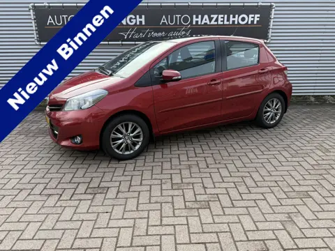 Toyota Yaris 1.3 VVT-i Executive | Camera | PDC Achter | Cruise Control | Clima | Panoramadak |  Blu