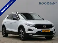 Volkswagen T-Roc 1.5 TSI Sport Business R 150 Pk Navigatie / Camera / PDC / Apple Carplay