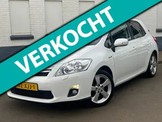 Toyota Auris 1.8 Full Hybrid Executive/Camera/Leder/Navi/PDC/Cruise/Clima