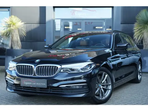 BMW 5 Serie Touring 540d xDrive High Executive 320pk Panoramadak/Trekhaak/Camera
