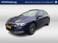 Volkswagen Golf 1.5 eTSI 150pk DSG Style / Panoramadak / 17" LMV / Elek. Stoelverstelling met Memory