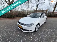 Volkswagen Jetta 1.4 TSI Hybrid Highline LEUKE AUTO RIJDT EN SCHAKELT GOED