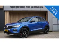Volkswagen T-Roc 1.5 TSI 150pk DSG Sport & Black Style Virtual Cockpit 18inch LM Beats *Interieurvoo