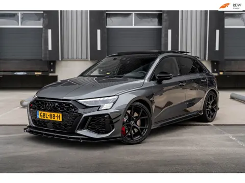 Audi A3 Sportback 2.5 TFSI RS 3 quattro PANO/B&O/CARBON/CAMERA/APK 10-4-2028