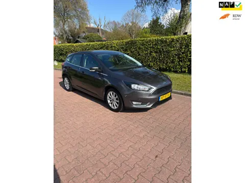 Ford Focus 1.0 Titanium NAP NWE APK NIEUWSTAAT!