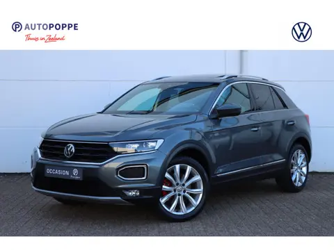 Volkswagen T-Roc 1.0 TSI Sport + Executive 115pk | Pano | Navi