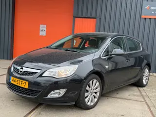 Opel Astra 1.4 Turbo Cosmo | Nap | Navi | Netjes