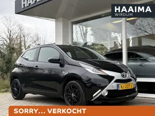 Toyota Aygo 1.0 VVT-i x-play | Achteruitrijcamera | Navigatie | Snelheidsbegrenzer | Lichtmetalen ve