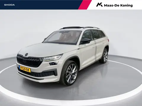 Skoda Kodiaq 1.5TSI/150PK Sportline Business DSG · Panoramadak · Leder · Trekhaak · Camera · Apple/A