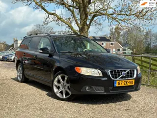 Volvo V70 2.5T Kinetic | Automaat + Cruise + Clima Nu € 6.975,-!!!