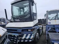 Terberg 3 sloop terminal trekkers RT 282 / RT 283 voor onderdelen niet gedemonteerd..