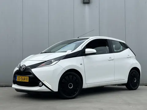 Toyota Aygo 1.0 VVT-i x-play | achteruitrij camera