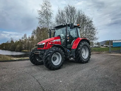 Massey Ferguson 5711 VB-V64D23LA712A (bj 2016)