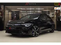 Volkswagen GOLF 2.0 TSI R 4Motion AKRAP/PANO/HEADUP/IQ/H-K/BOMVOL