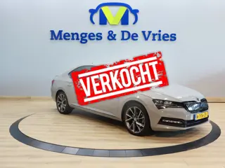 Škoda Superb 1.4 TSI iV Sportline Business Airco ECC | Trekhaak | Camera | Adaptive Cruise | Sfeer |