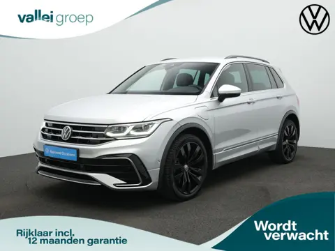 Volkswagen Tiguan 1.4 TSI 245 pk DSG eHybrid R-Line Business+ | Trekhaak | Stuur-/achterbankverwarmi