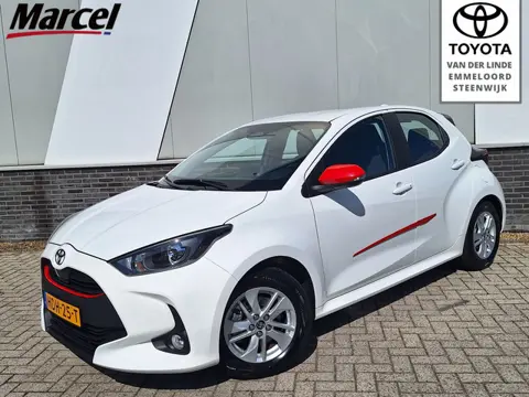 Toyota Yaris 1.5 Hybrid 115 Active Red Pack NL Auto Carplay Clima Cruise Nieuw Model