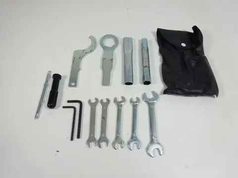 GEREEDSCHAPSET Yamaha FZ8 2010 - 2015