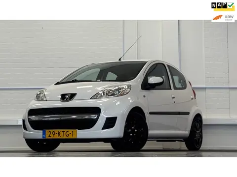 Peugeot 107 1.0i 12V XS Automaat Trekhaak Airco 56-Drs Mooi!