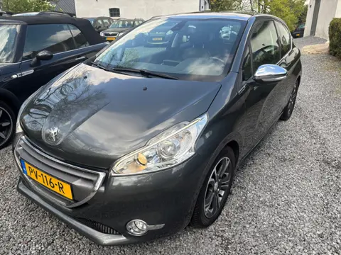 Peugeot 208 1.6 VTi Allure PANORAMADAK NAVIGATIE