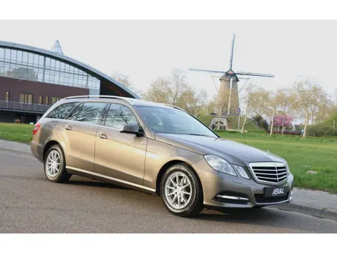 Mercedes-Benz E-klasse Estate 200 CGI Aut 184Pk Avantgarde Full Option 1e Eigenaar Top Staat Champag