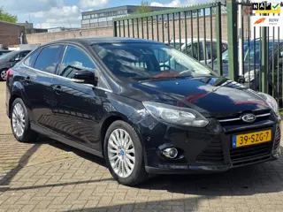 Ford Focus 1.6 EcoBoost Titanium Start stop Airco cruis control stoelverwarming trekhaak parkeer sen