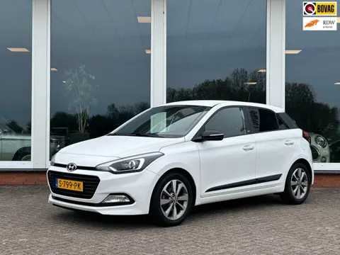 Hyundai I20 1.2 HP i-Motion - Navi - Camera - PDC - LM