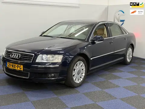 Audi A8 4.2 quattro / LANG UITVOERING / BOM VOL / NAP