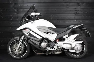 Honda VFR 800 X Crossrunner (2013)