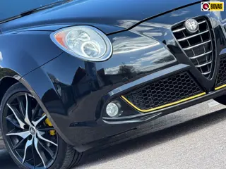 Alfa Romeo MiTo 1.4 Distinctive - Nero Profondo - Cruise/Clima/Nav - Fijn Sportief