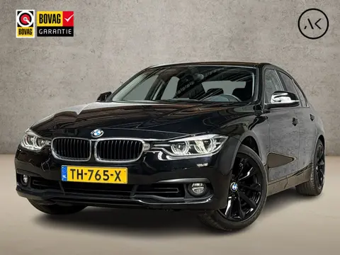 BMW 3 Serie 318i Sportline Automaat (GROOT NAVI, BLACK PACK, CLIMATE, PARKEERSENSOREN, SPORTSTOELEN,