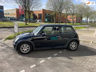 Mini Mini 1.6 Cooper Pepper | APK T/M 01/2027 AIRCO (KOUD)