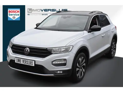 Volkswagen T-Roc 1.5 TSI Style Carplay Navigatie | Adaptieve Cruise | Trekhaak | 12 mnd BOVAG garant