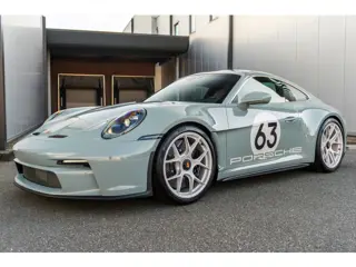 Porsche 911 (992) S/T - Shade Green Metallic - 1 of 1.963