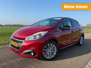 PEUGEOT 208 1.2 PURETECH GT-LINE / AUTOMAAT / PANO
