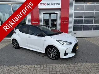 Toyota Yaris 1.5 Hybrid Style Bi-Tone Limited (bj 2021)