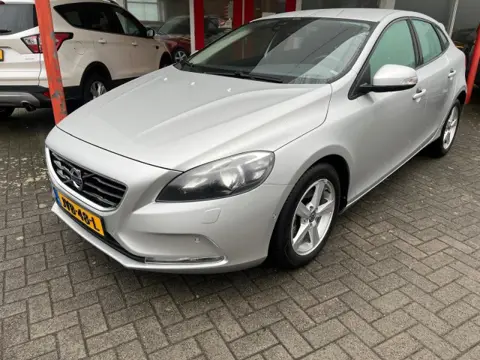 VOLVO V40 1.6 T4 180PK Automaat Onderhoudshistory aanwezig 