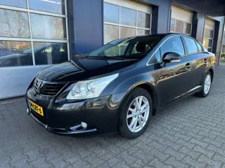 TOYOTA AVENSIS 1.8 VVTI Executive Business, Camera, Trekhaak, Cruise controle, Navi, ALL IN prijs!