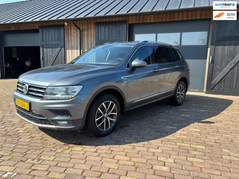 Volkswagen Tiguan Allspace 1.4 TSI Comfortline Business.Nl AUTO ,CAMERA ,CARPLAY,ZEER NETJES.