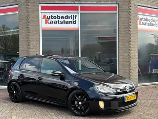 Volkswagen Golf 2.0 GTD DSG 5 Drs - Dynaudio - Open dak - Keyless - Vol opties - 2010