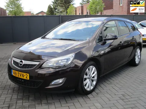 Opel Astra Sports Tourer 1.4 Turbo Anniversary Edition Airco !!
