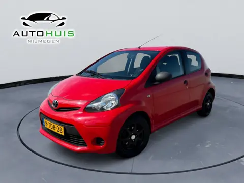 Toyota Aygo 1.0 VVT-i Now airco lm velgen 5 Deurs
