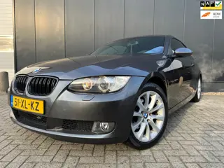 BMW 3-serie Coupé 320i OrgNl!/Nap/Navi/17'Lmv/Mooi/Apk 5-27....