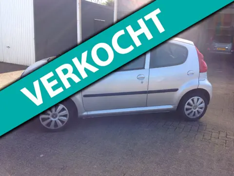 Peugeot 107 1.0-12V XS