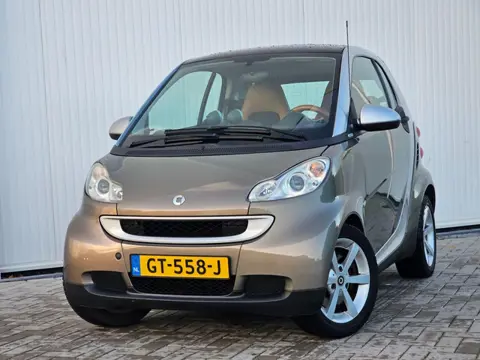 Smart ForTwo 1.0 Limited One edit. Leer/Stoelverw./Pano Nette auto!