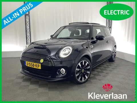 MINI Mini Electric Yours 33 kWh Automaat | Pano-Dak | Leder | H&K | HUD | Camera | Cruise Control | 